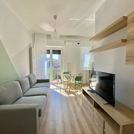 Metro S&m Home, Moderno E Confortevole Con Metro M3 Sotto Casa アパート